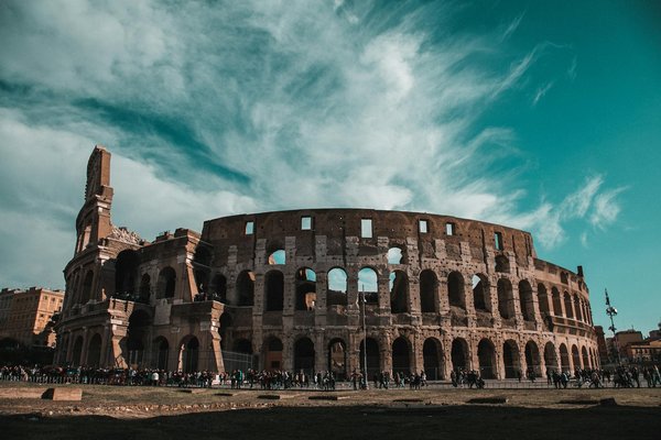 Comment trouver une location de vacances en Italie avec des cours de langue et des visites culturelles?
